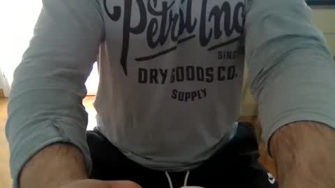 manu17518 online show from April 2026 12:03:02 PM