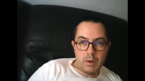 manu5933 online show from December 2024 06:12:01 PM