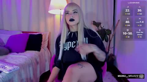 manu  velezz   Help me to get to 100 thumbs ups Tip 25tks  Rate me  online show from December 2025 06:18:01 AM