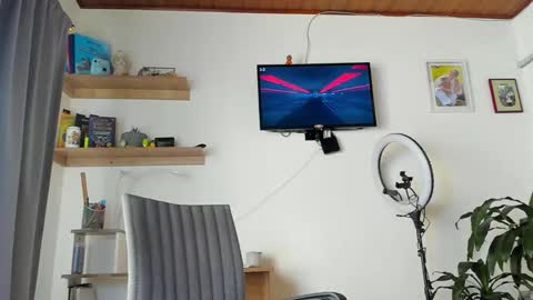 manucute 23  online show from December 2025 02:37:01 PM