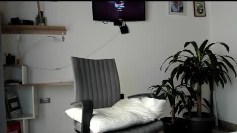 Snapshot of manucute_23_ chatting on February 2026 03:19:02 PM manucute 23 online show from February 2026 03:19:02 PM