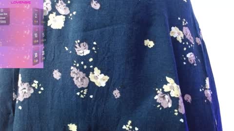 Angela online show from January 2025 11:33:02 AM