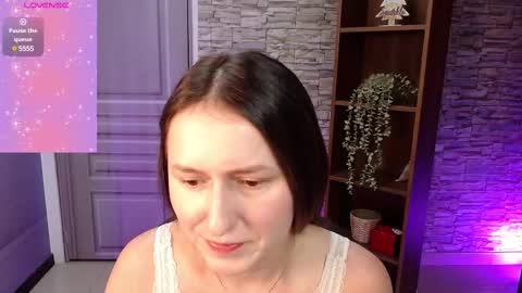 Angela online show from March 2025 09:13:01 AM