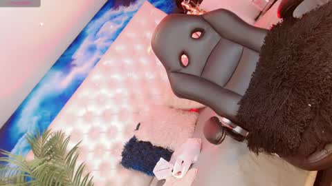 Manuela Kingsley online show from March 2025 11:19:01 AM