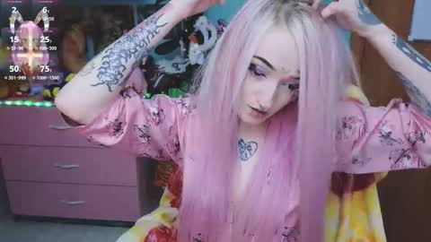 Snapshot of manuela_unicorn chatting on October 2025 07:48:02 PM Manuela online show from October 2025 07:48:02 PM