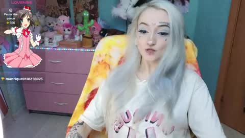 Snapshot of manuela_unicorn chatting on April 2026 04:08:02 AM Manuela online show from April 2026 04:08:02 AM