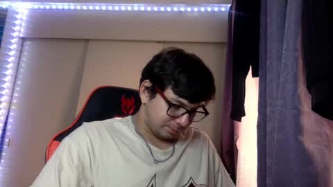 Manu online show from January 2025 11:00:01 PM