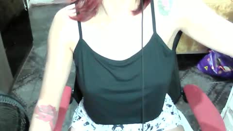 Manu Escarlate online show from September 2025 01:40:02 AM