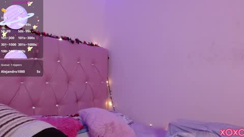 Snapshot of manumeow_ chatting on December 2024 10:44:02 PM Manu online show from December 2024 10:44:02 PM