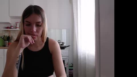 Prosto Maria online show from December 2025 08:23:01 AM