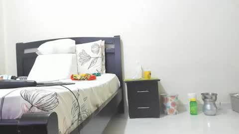 Mara online show from November 2025 02:28:02 PM