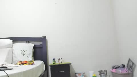 Mara online show from December 2025 12:58:01 PM