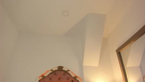 Snapshot of mara_betancurt chatting on October 2025 11:06:02 PM Mara online show from October 2025 11:06:02 PM