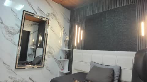 Mara  online show from January 2026 01:55:02 AM