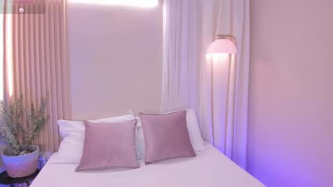 Snapshot of mara_brooks chatting on November 2025 07:54:01 PM Mara online show from November 2025 07:54:01 PM