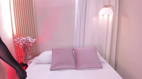 Snapshot of mara_brooks chatting on December 2025 08:37:02 PM Mara online show from December 2025 08:37:02 PM