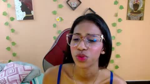 Snapshot of mara_summer chatting on April 2026 01:25:02 PM Mara 3 online show from April 2026 01:25:02 PM