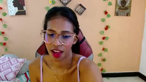 Snapshot of mara_summer chatting on April 2026 02:05:01 PM Mara 3 online show from April 2026 02:05:01 PM