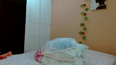 Snapshot of mara_summer chatting on April 2026 08:57:02 PM Mara 3 online show from April 2026 08:57:02 PM