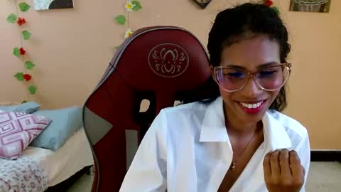 Snapshot of mara_summer chatting on May 2026 01:30:01 PM Mara 3 online show from May 2026 01:30:01 PM