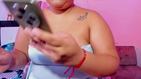 maralinette22 online show from January 2025 02:52:01 PM