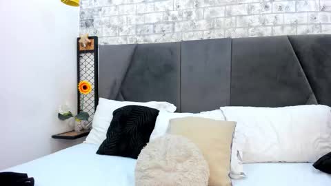 Maray Lous  online show from November 2025 08:55:01 PM