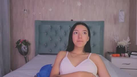 Marcela online show from November 2025 08:42:02 PM