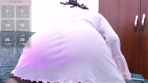 Snapshot of marcelagreyy chatting on September 2025 12:56:02 AM MARCELA online show from September 2025 12:56:02 AM