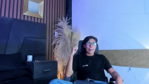 Snapshot of marcoandallice chatting on May 2026 10:00:02 PM Marco And Allice online show from May 2026 10:00:02 PM