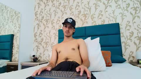 Snapshot of marcus_jeron chatting on October 2025 02:17:01 AM marcus_jeron online show from October 2025 02:17:01 AM