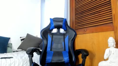 Snapshot of marcus_taylor1997 chatting on February 2025 09:50:02 PM Marcus Taylor online show from February 2025 09:50:02 PM