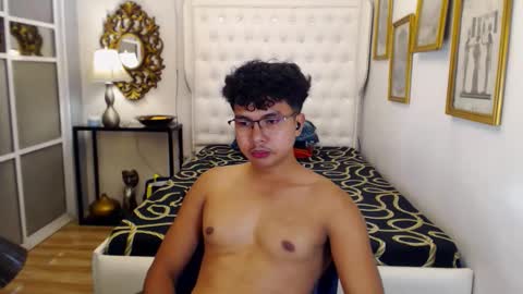 Snapshot of marcusmason1 chatting on December 2025 01:04:02 PM marcusmason1 online show from December 2025 01:04:02 PM