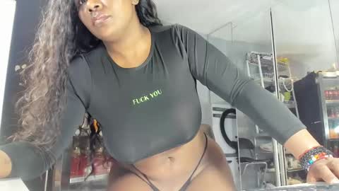 Mareia online show from January 2025 08:28:02 PM