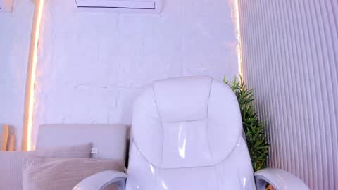 Snapshot of marelynsummer chatting on May 2026 11:37:02 AM Marelyn online show from May 2026 11:37:02 AM