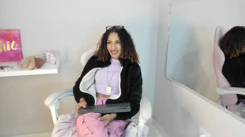 marfilastrom online show from January 2025 09:23:02 AM