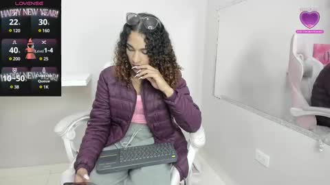 marfilastrom online show from February 2025 02:50:01 AM