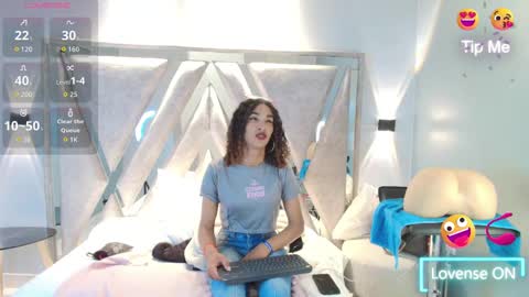 marfilastrom online show from September 2025 08:31:02 PM