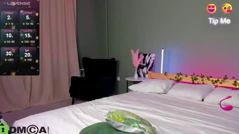 Margaret Clark online show from December 2024 06:03:02 AM