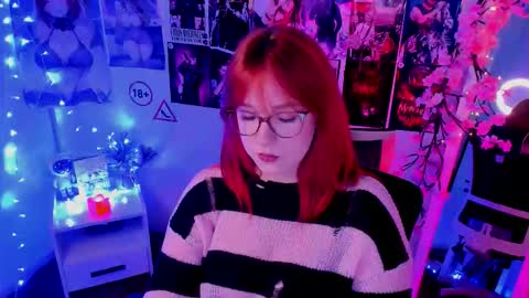 Snapshot of margaret_red chatting on November 2025 11:25:02 PM Margaret online show from November 2025 11:25:02 PM