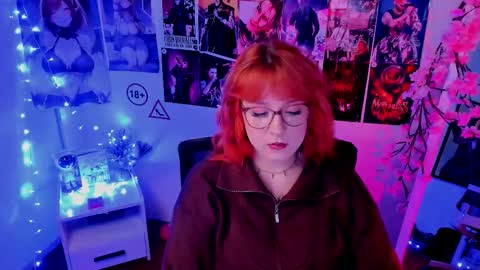 Snapshot of margaret_red chatting on November 2025 11:21:02 PM Margaret online show from November 2025 11:21:02 PM