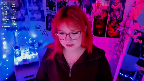 Snapshot of margaret_red chatting on November 2025 08:41:02 PM Margaret online show from November 2025 08:41:02 PM