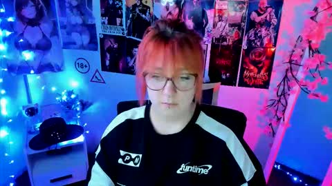 Snapshot of margaret_red chatting on November 2025 10:42:01 PM Margaret online show from November 2025 10:42:01 PM