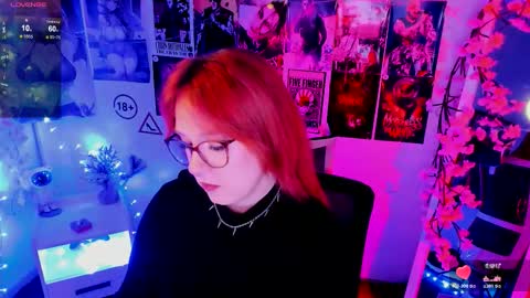 Snapshot of margaret_red chatting on December 2025 08:41:01 AM Margaret online show from December 2025 08:41:01 AM