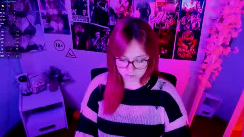 Snapshot of margaret_red chatting on December 2025 07:53:02 PM Margaret online show from December 2025 07:53:02 PM