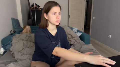 Alex and Jane online show from April 2026 07:00:02 AM