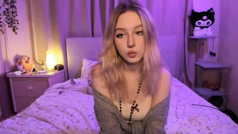 Snapshot of margorozentals chatting on September 2025 08:30:01 PM Margo online show from September 2025 08:30:01 PM