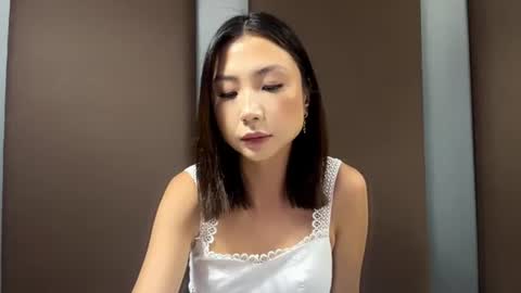 Lily online show from June 2026 01:43:01 PM