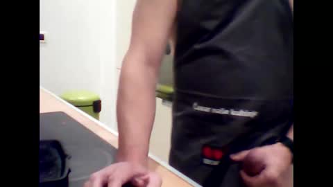 Snapshot of mari08972 chatting on January 2025 05:48:01 PM mari08972 online show from January 2025 05:48:01 PM