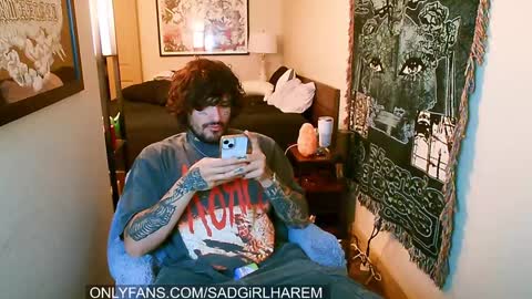 Mari online show from January 2025 12:42:01 PM