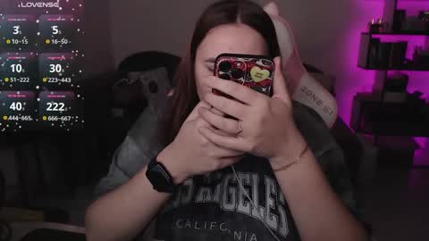 mari moore online show from November 2025 05:50:02 AM